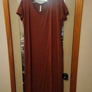 Zenana Outfitters Burgandy Maxi Dress Size Small